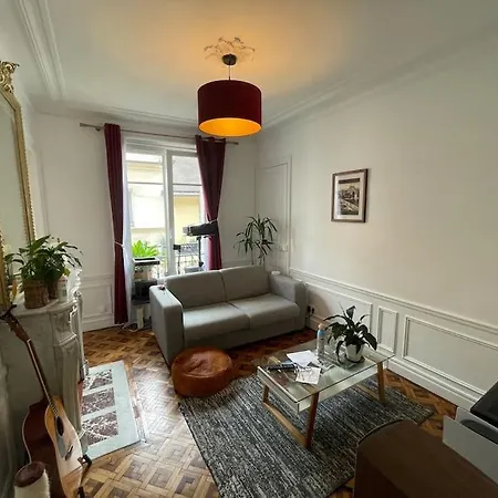 L'authentique Vie Parisienne Apartment Paris