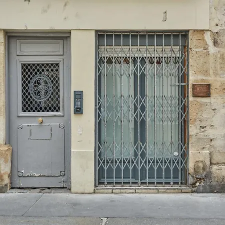 Studio Le Marais Renove / Historique 公寓