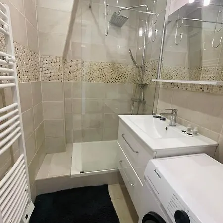 Tour Eiffel Volontaire Apartment Paris