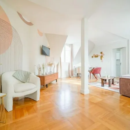 Haussmannien 16eme Arrondissement - Ii Apartment