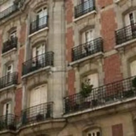 Cosy Wagram * パリ
