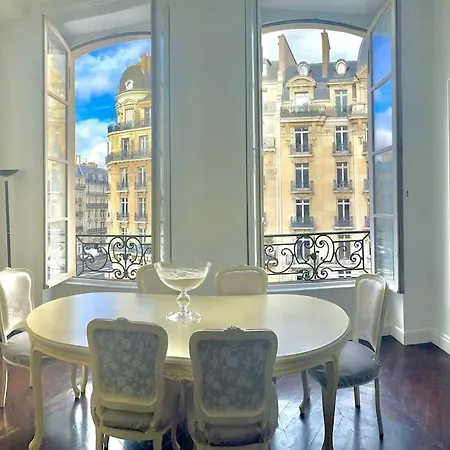 Exclusive Parisian Palace Apartment *
