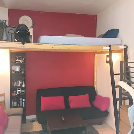 Appartamento Sympa Meuble Et Equipe Nation. *