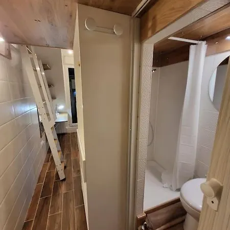 Appartement Studio 9m2 Champs Elysees Arc De Triomphe75008 *