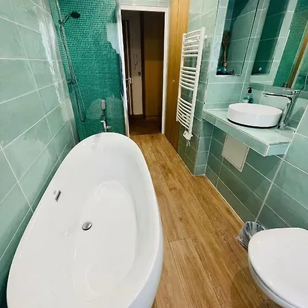 Jean Jaures Apartment