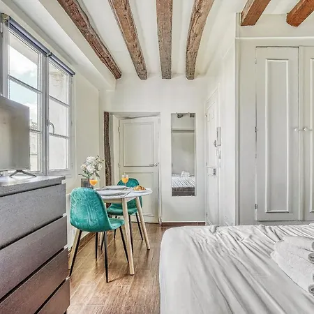 Apartment Latin Quarter - Studio