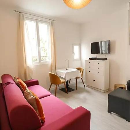21.appart 4pers #oberkampf#belleville# Apartment