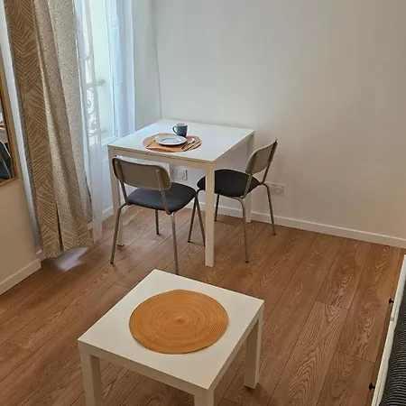 Fantastic Renovated Studio In Apartment