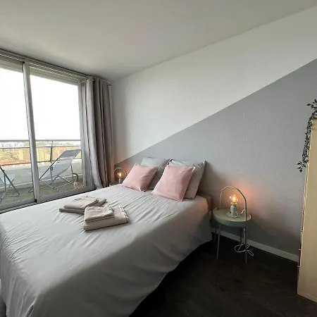 Above Eiffel Tower View Balcony Appartement Parijs