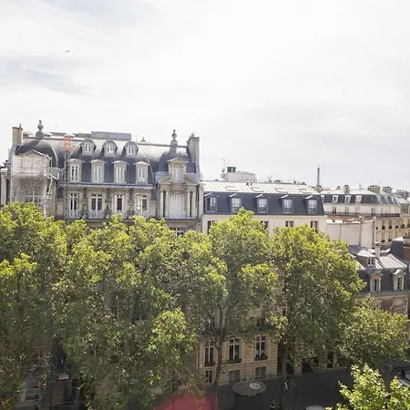 公寓 Parisian Cocoon Under The Roofs View Eiffel Tower