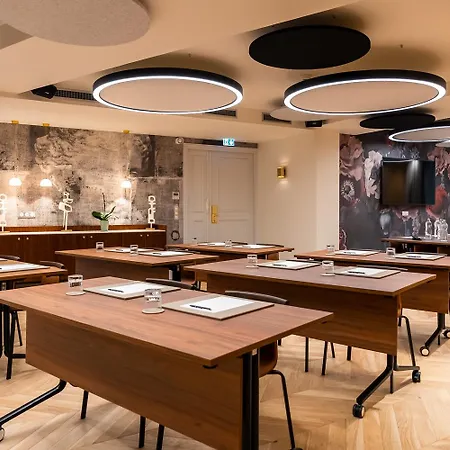 Hotel Normandy Le Chantier Paris