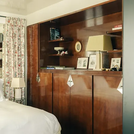 Hotel Les Cinabre Paris