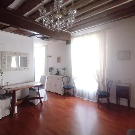 Coeur De - Montorgueil: Charming Apartment