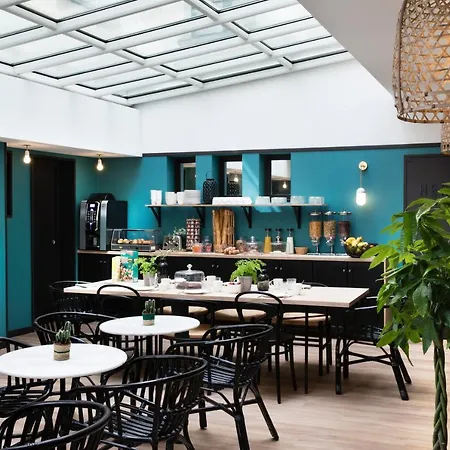 La Fayette Hotel 3*