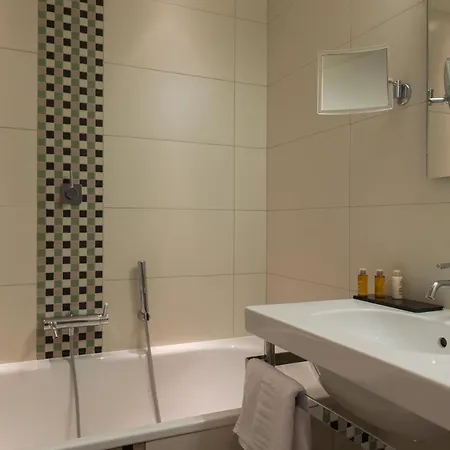 Hotel Le Mareuil Paris