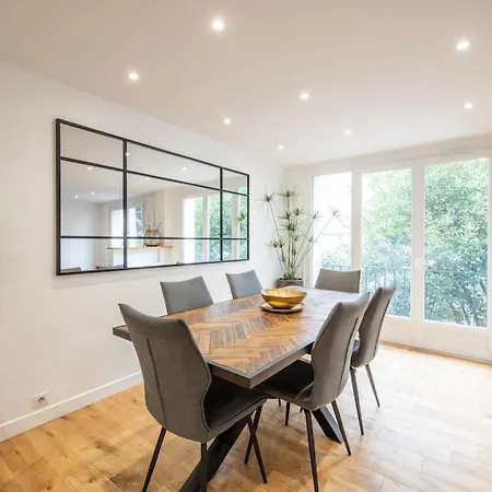 アパート Rollin - Beautiful Renovated Flat In The Heart Of *
