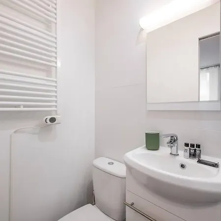 49 Rochechouart - Cozy Near Montmartre Appartement Paris
