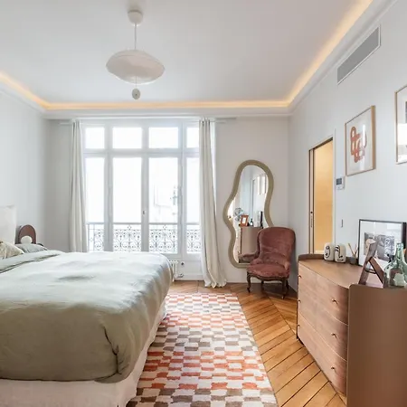 Luxury - 5 Min Walk From Champs-elysees 巴黎