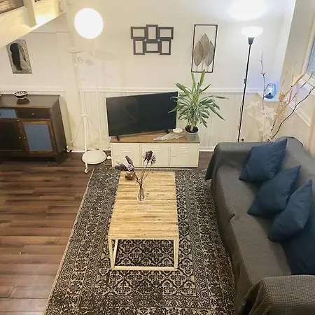Apartment Le Ptit Parisien - Champs Elysees - Metro & Wifi Paris