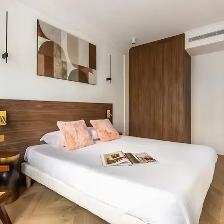Luxurious & 2bd For 4