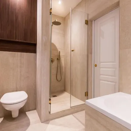 Luxurious & 2bd For 4 アパート *