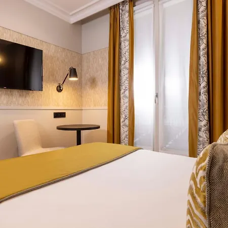 Grand Lévêque Hotel