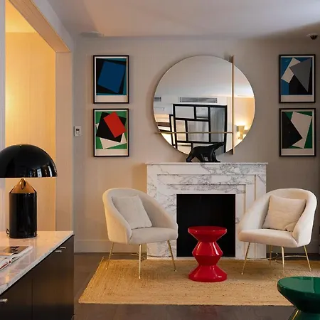 Moderniste Hotel Paris