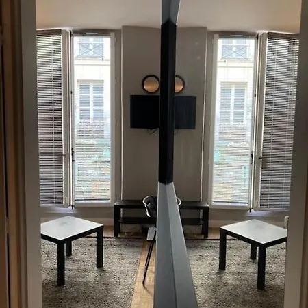 Joli A Saint Paul Apartment *
