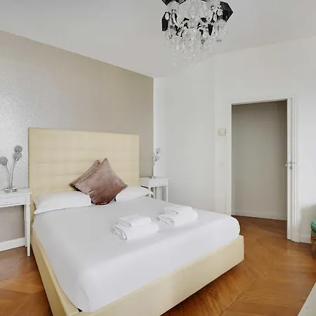 - 2br 4p - Champs-elysees Apartment