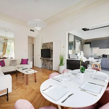 - 2br 4p - Champs-elysees Apartment Paris
