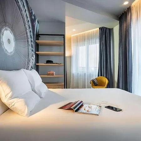 Hotel Novotel 20 Belleville Paris