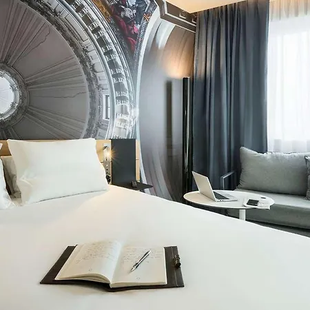 Hotel Novotel 20 Belleville Paris