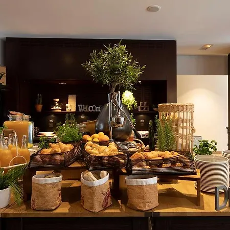 Radisson Blu Hotel. Paris-boulogne * Булонь-Бийанкур