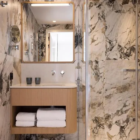 Hotel Padam 4*
