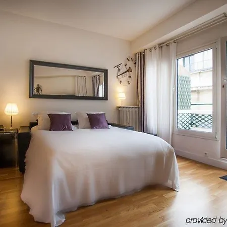 Hotel Louvre Sainte Anne Paris