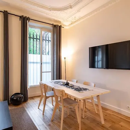 Morland - And Cozy Near The Seine * Paris