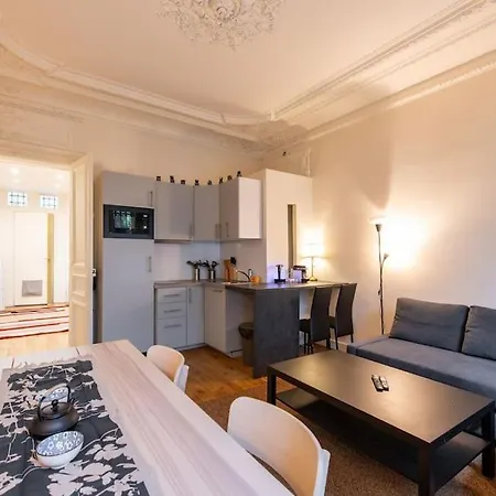 Apartment Morland - And Cozy Near The Seine *