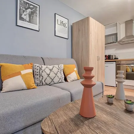 Apartment Charming Studio At Republique - 2p