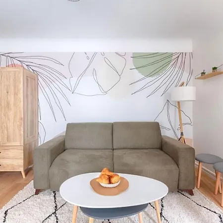Pleasant Studio In Republique - 2p Apartment