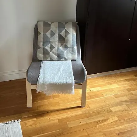 Chic On The Famous Shopping Rue Du Faubourg Saint-honore Street Appartement Paris