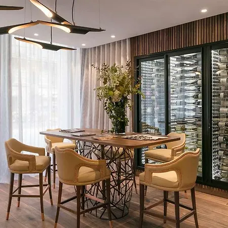 Maison Albar Le Pont-neuf Paris