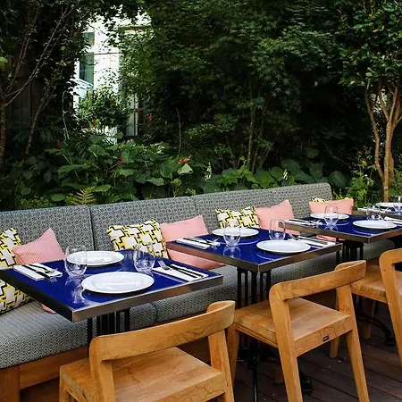 Le Ballu Hotel
