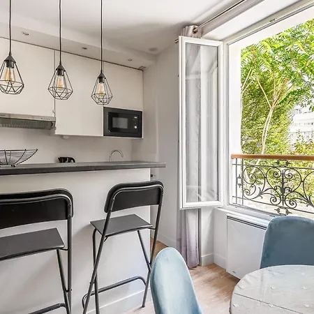 1 Bedroomed Repos Paris