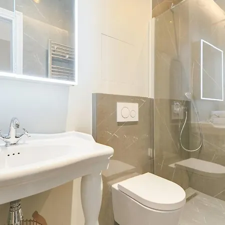 Lovely Flat In Near Notre-dame パリ