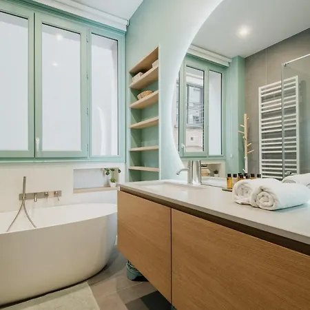Veeve - Grace And Grandeur Apartment Paris
