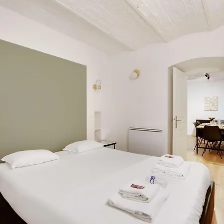 Spacieux -2br-8p-proche Nation * Paris
