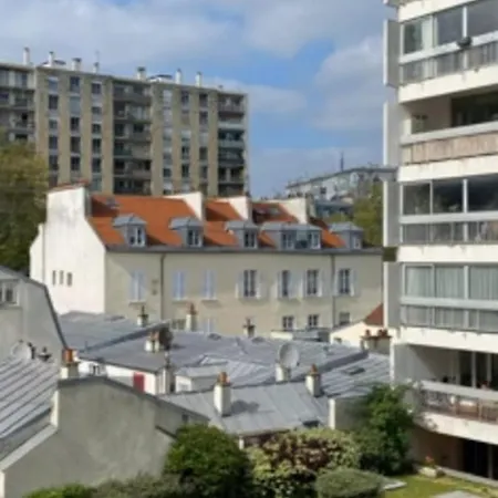 Very Bright Cocoon Near Buttes-chaumont Apartment Paris
