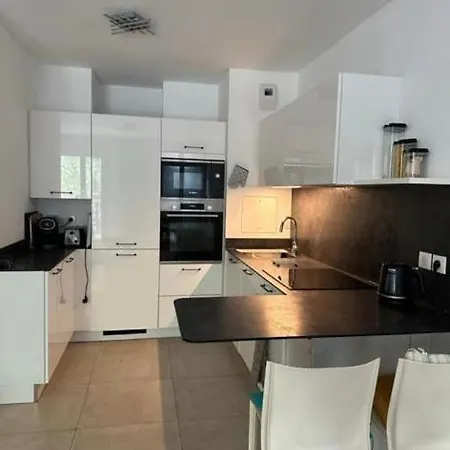 New Flat In The Quartier Latin *