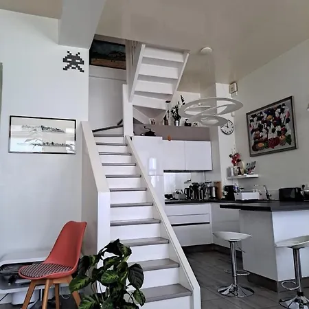Bed & Breakfast Guest In Loft House In Nation