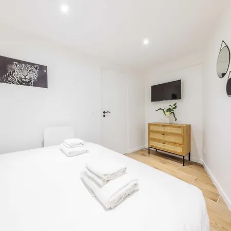 Magnificent Duplex - 2br-6p - Near Montmartre Apartment